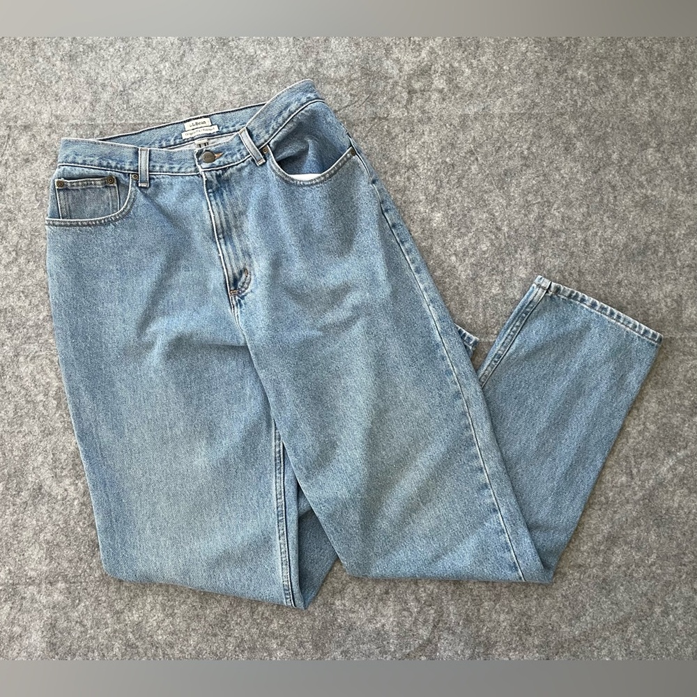 L.L. Bean Women's Straight Leg Jeans in Light Blue Denim